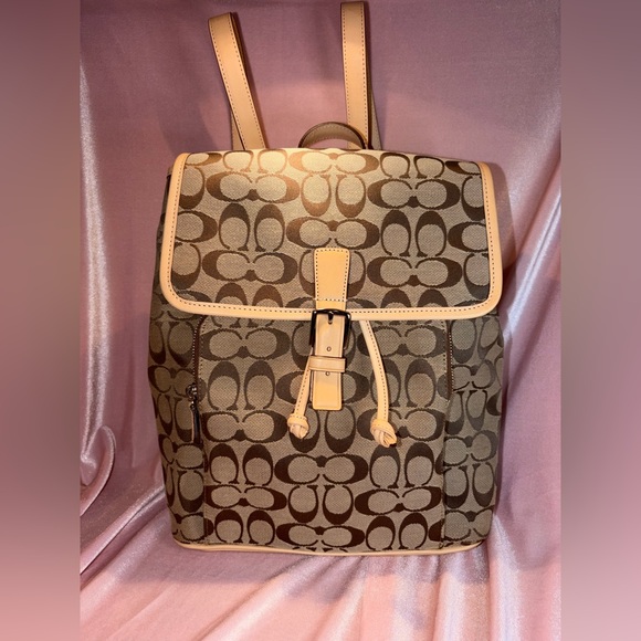 Coach Handbags - Authentic Vintage Coach Classic Signature Monogram Buckle Backpack – Khaki/Tan
